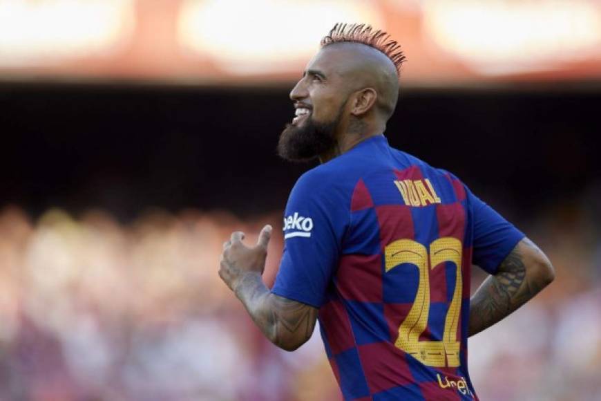 El Inter de Milán sigue empeñado en llevarse a Arturo Vidal. Según Mundo Deportivo, el Barcelona ha rechazado una oferta de cesión por el futbolista chileno. El conjunto catalán aceptaría venderlo por 13 millones de euros.