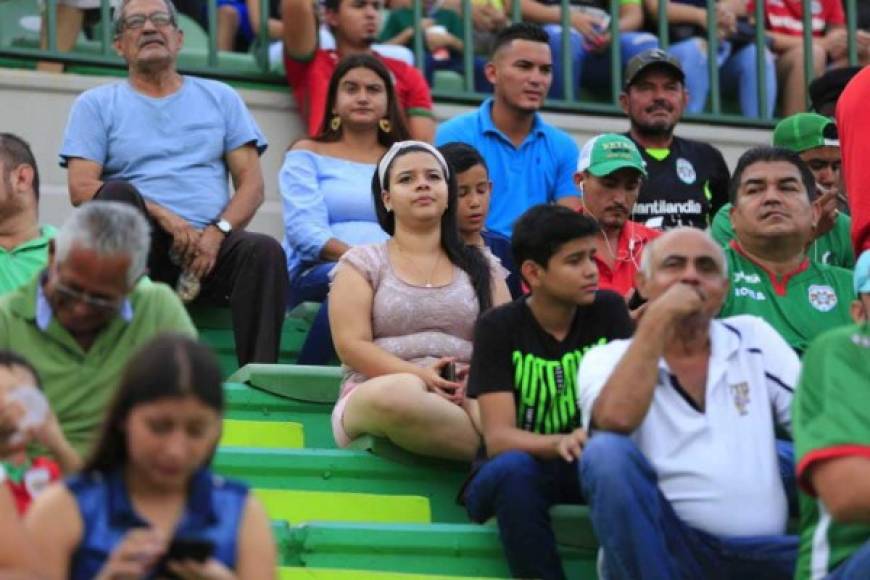 Un buen ambiente se vivió en el estadio Yankel Rosenthal de San Pedro Sula.
