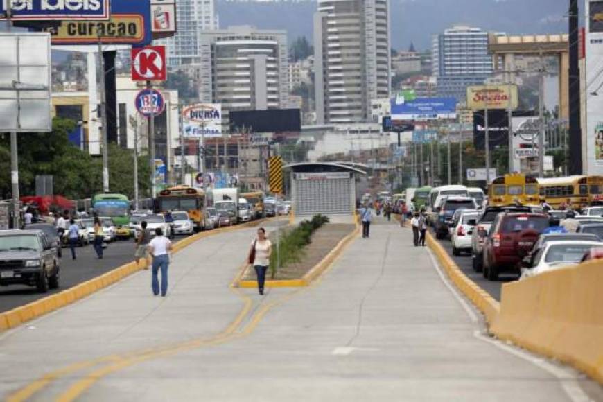 Larios enfatizó que las autoridades locales deben presentar a la brevedad un plan de transporte público para la ciudad y que no debe ser nada improvisado.