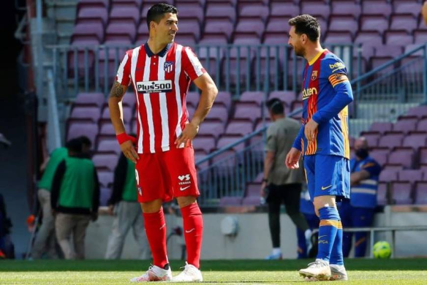 Grandes confidentes. Suárez y Messi, otra vez juntos en el Camp Nou.