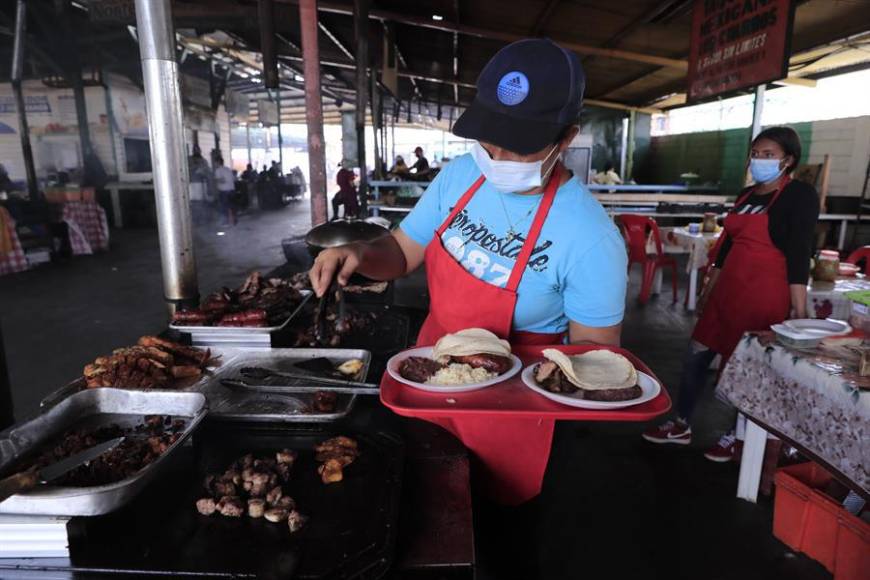 Altos precios y covid-19 dejan 2.6 millones de hondureños en crisis alimentaria