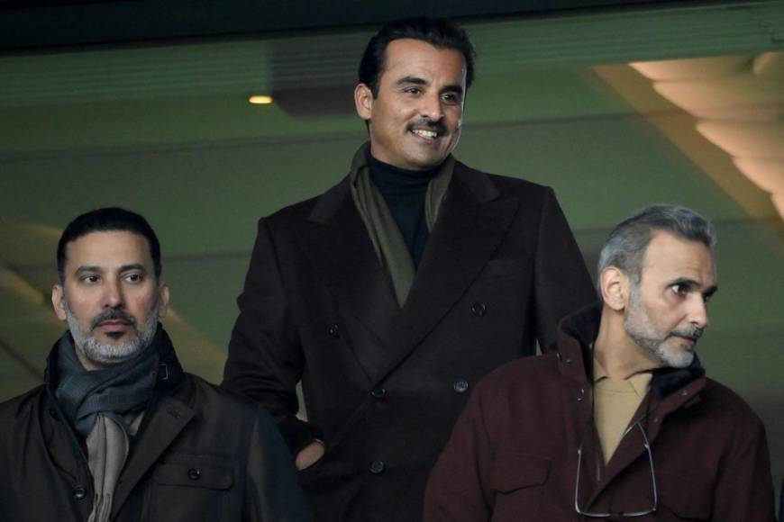 El jeque Tamim bin Hamad al-Thani, dueño del PSG y emir de Qatar, en el palco del Parque de los Príncipes.