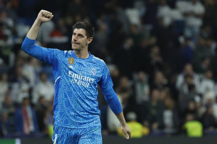 Portero: Thibaut Courtois, el arquero belga es una de las piezas claves bajo el marco del Real Madrid.