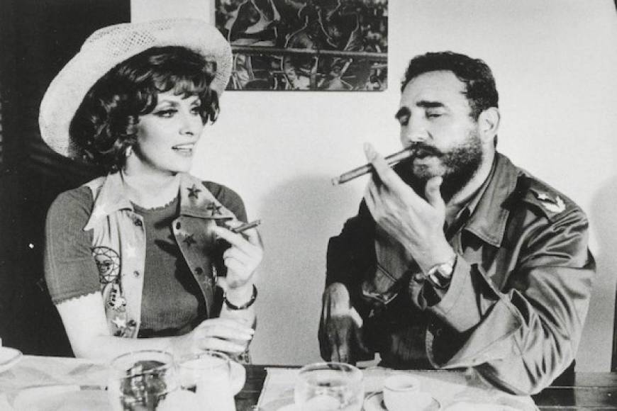 Fidel en la entrevista que le realizó la estrella italiana Gina Lollobrigida. Muchos dicen que tuvieron un romance.