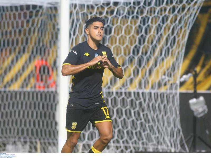 Luis Palma anota y le da el triunfo al Aris en la Conference League