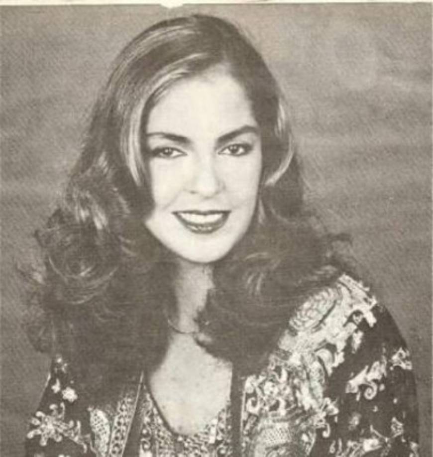 Se ha casado más de cinco veces, entre éstas con los actores Jorge Vargas de México y Sabú de Argentina, los futbolistas Julio Canessa de Uruguay y Carlos Reinoso de Chile, y el modelo alemán Cristian Rossen.