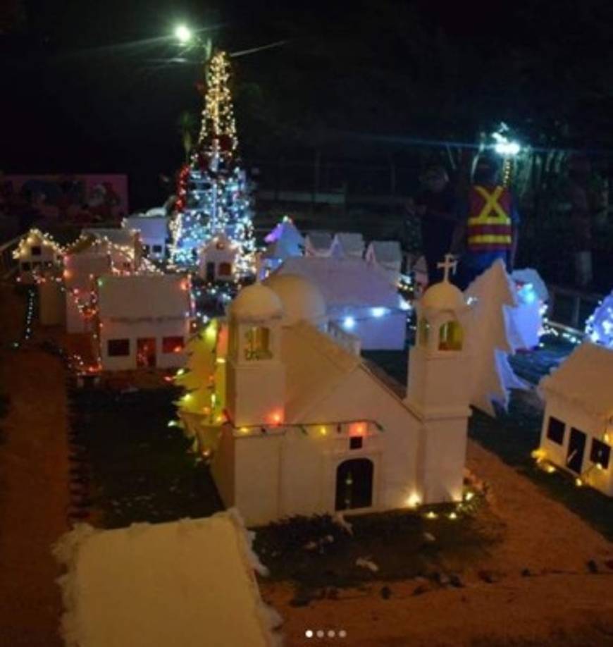 El ingenio de estos hondureños quedó plasmado en el parque central de la ciudad a donde los pobladores pueden acudir a disfrutarlo.