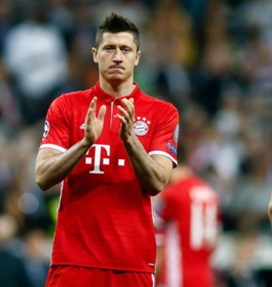 14. Robert Lewandowski (Bayern Múnich): 100,6 millones de euros, US$ 119,3306.