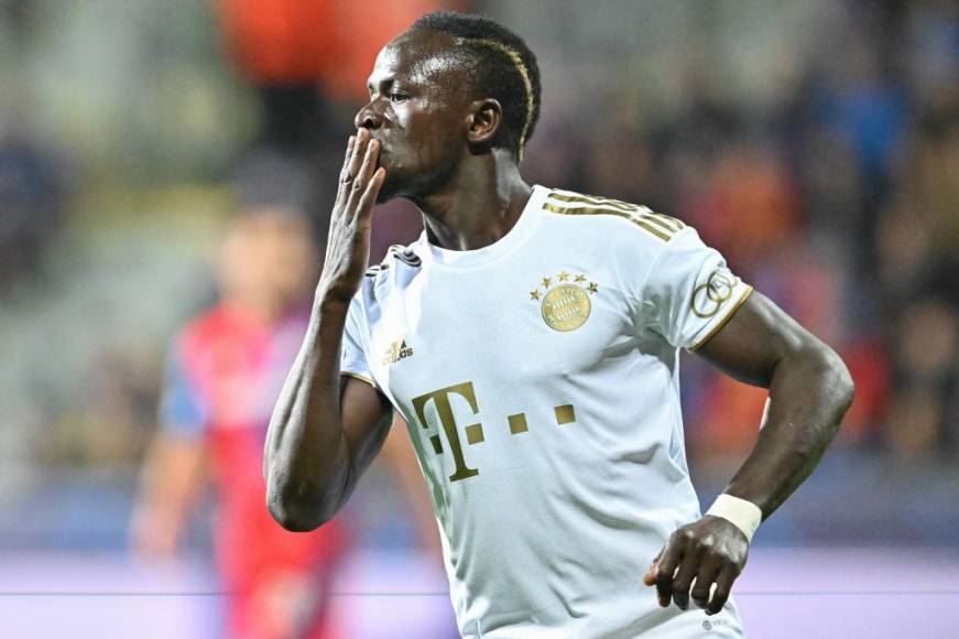 Sadio Mané: Para sorpresa de muchos, el atacante senegalés del Bayern Múnich quedaría en el segundo lugar del listado final del Balón de Oro.