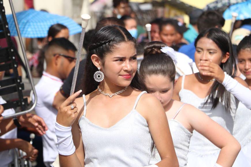 La ciudad novia de Honduras, La Ceiba, también vivió una auténtica fiesta este 14 de septiembre, protagonizada por sus escuelas.