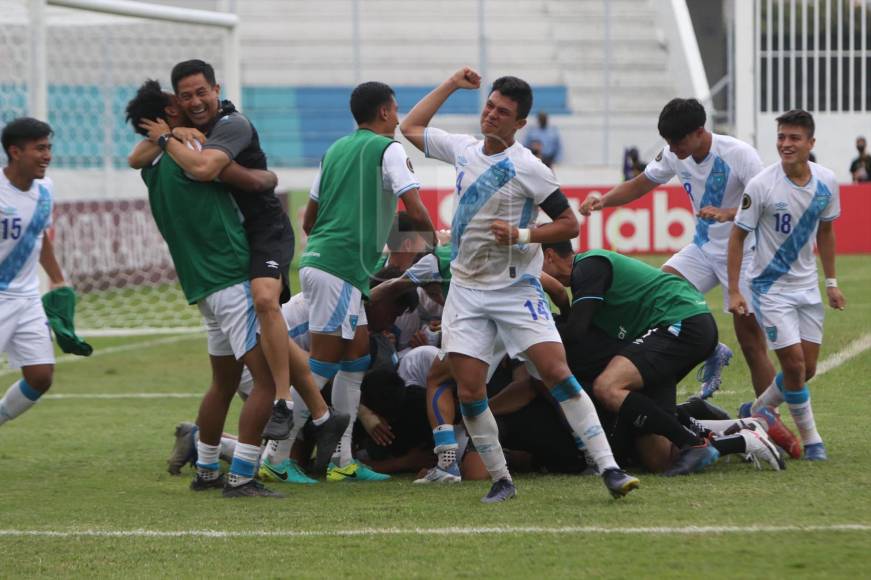 La selección de Guatemala terminó imponiéndose en los penaltis 4-3 para dejar en el camino a Canadá y sellar su pase a los cuartos de final.
