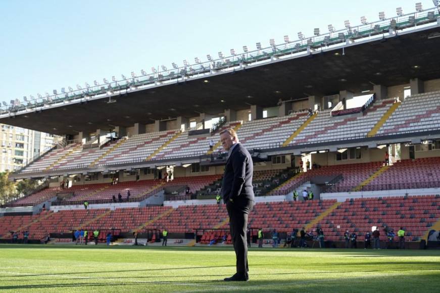 El Barça, que señala que Koeman se despedirá el jueves de la plantilla, cierra su breve comunicado agradeciendo al técnico “los servicios prestados a la entidad y le desea mucha suerte en su carrera profesional”.