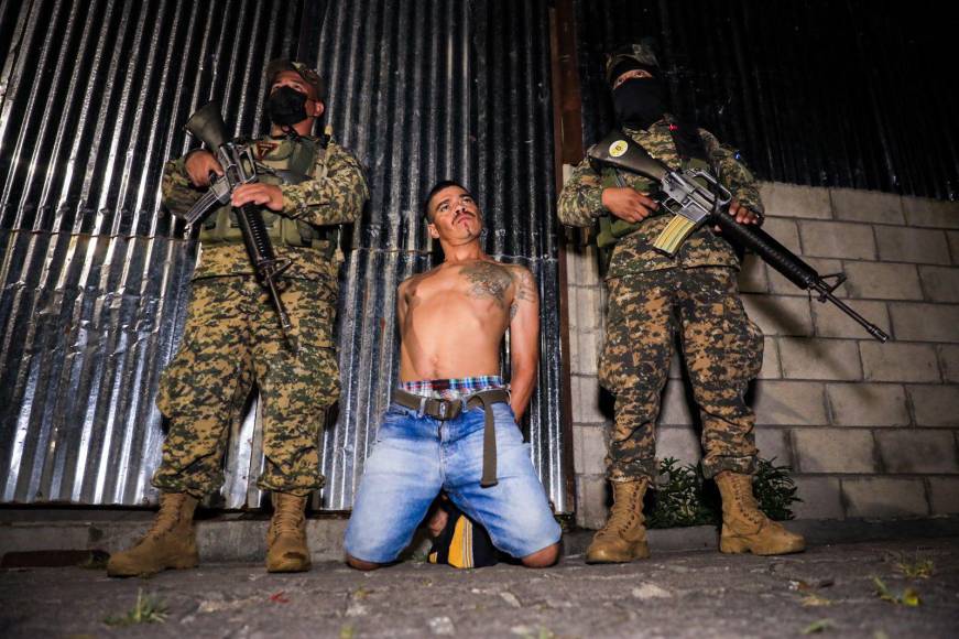 Uno de los primeros capturados en las primeras horas del despliegue militar.