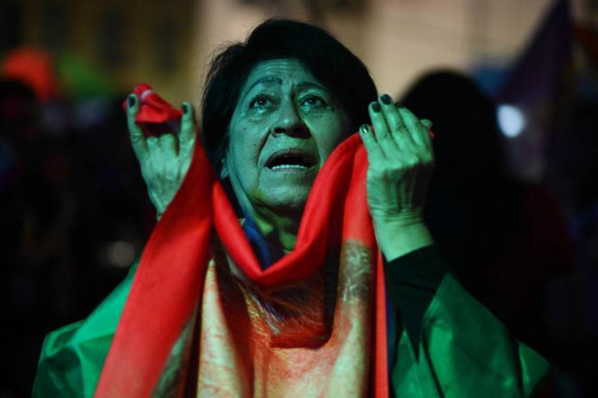 Algunas simpatizantes lloraron de la emoción cuando se aseguraba que Lula ganaba en la primero ronda.