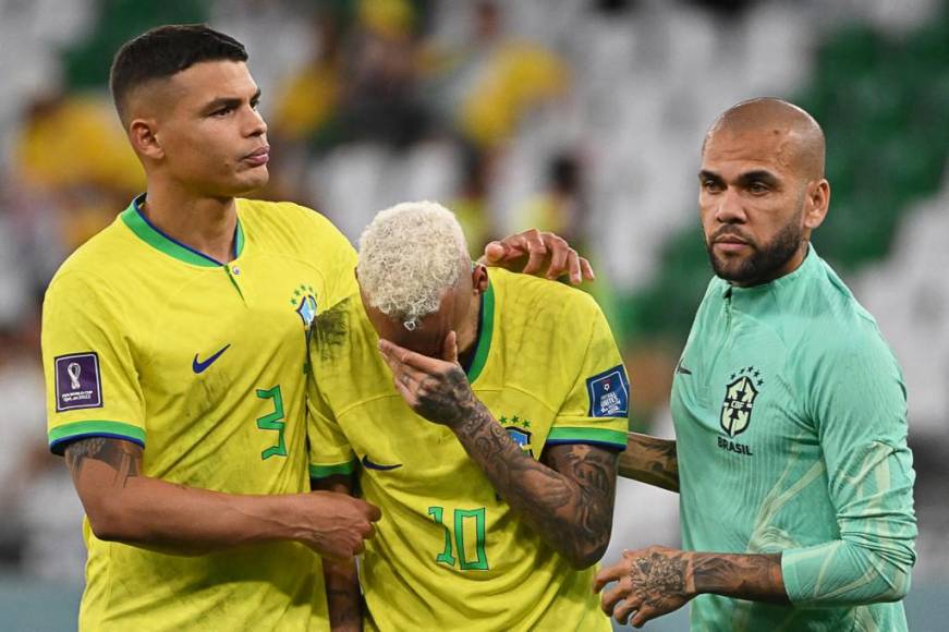 La sexta estrella se ha hecho inalcanzable. Brasil cayó ante Croacia este viernes por penales en cuartos de final del Mundial de Qatar, poniendo fin al ciclo de Tite y dando una estocada a la generación de Neymar, que no ha podido acercarse a sus ilustres predecesores.