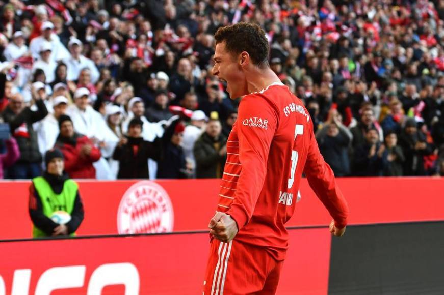 4. El Bayern Múnich (Alemania), se postula como uno de los favoritos a ganar la Champions, se clasificó tras vencer en ambos partidos al PSG.