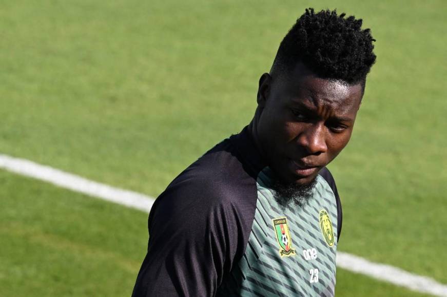 Onana es el portero titular de la Selección de Camerún y la sorpresa fue el hecho de no verlo como titular en el juego de los cameruneses ante Serbia.