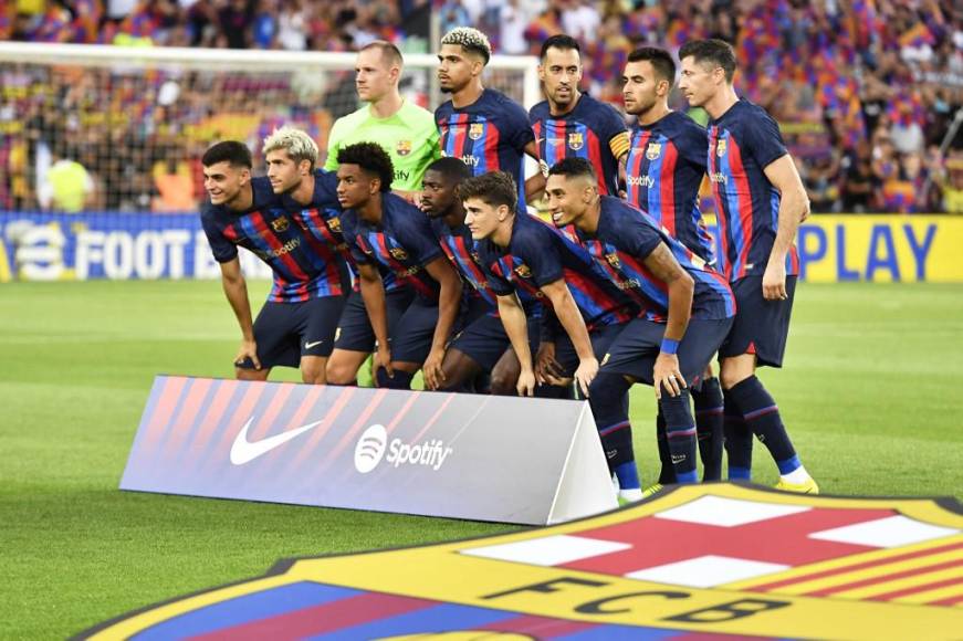 No se vio: Dos cracks del Barcelona rechazados por su afición; homenaje a Dani Alves y show de Lewandowski