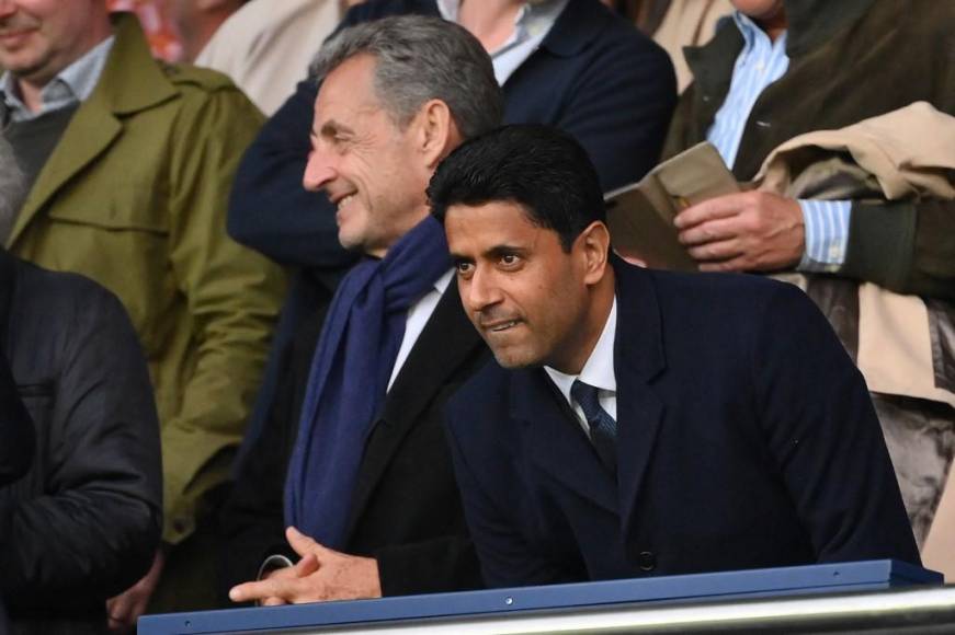 Nasser Al-Khelaïfi es el presidente del PSG y también ha observado en directo el terrible recibimiento de la afición parisina a Lionel Messi.