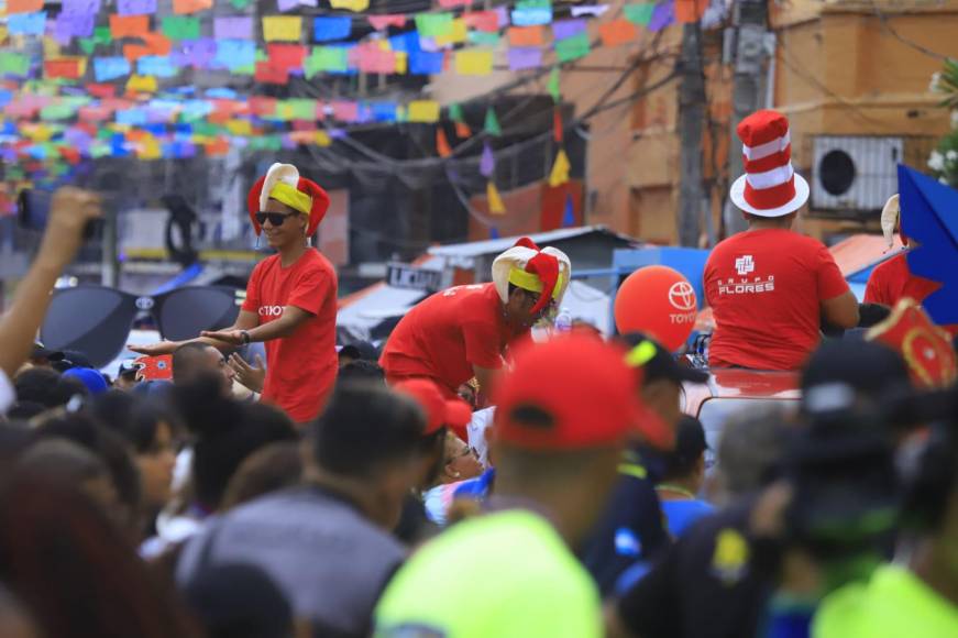 Así disfrutan hondureños y turistas del Gran Carnaval de La Ceiba 2022