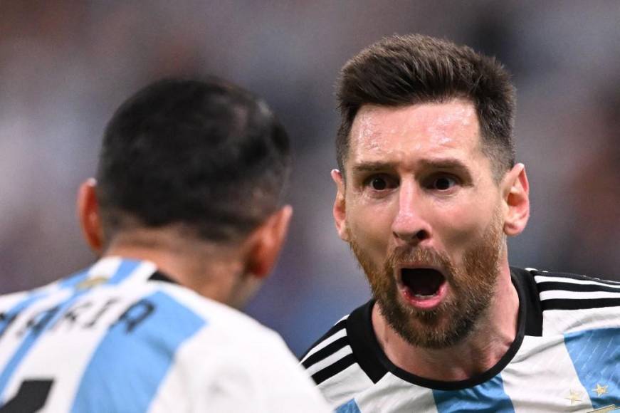 Messi celebró con Ángel Di María el golazo que abrió el marcador ante México.