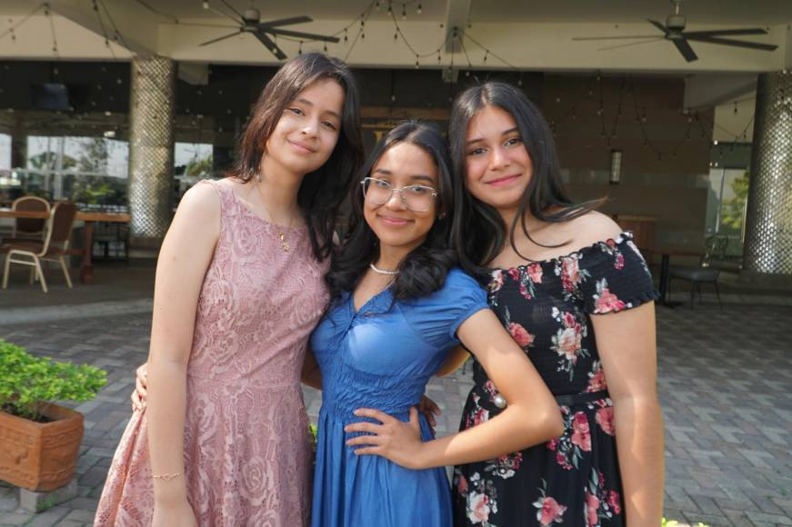 Ámbar Rubí Romero, Ashley Sagastume y Astrid Ferrera