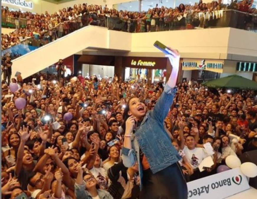 Angie llegó a Honduras el pasado 27 de febrero y ha estado compartiendo con sus fans en San Pedro Sula y Tegucigalpa.