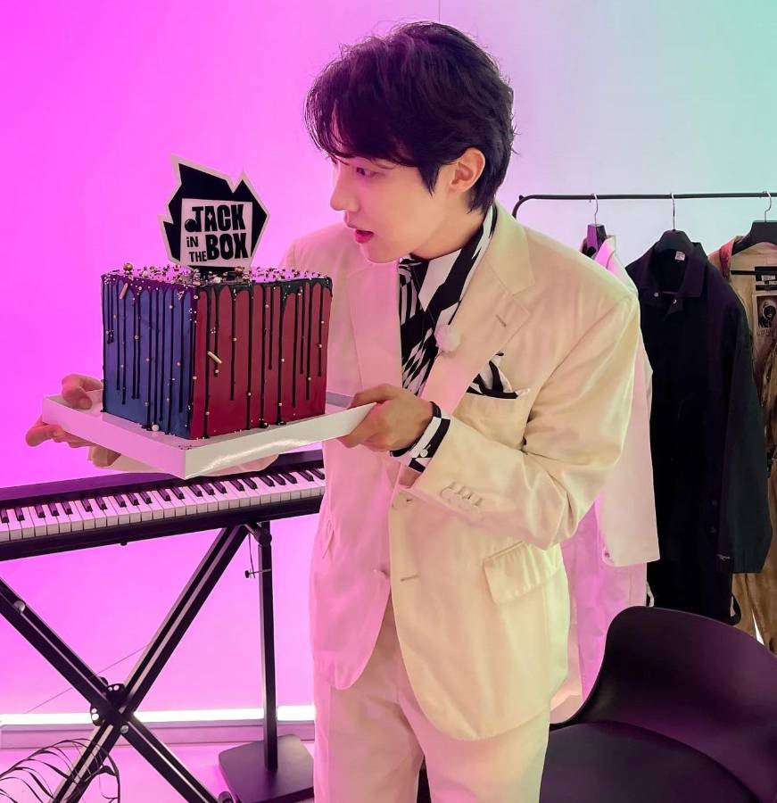 J-Hope, de BTS, lanza “Jach in the box”, su primer disco en solitario