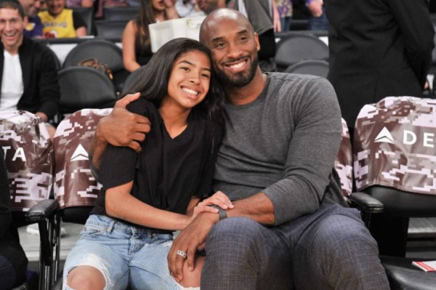 Gianna Bryant: La hija de Kobe contaba con tan solo 13 años de edad. Apasionada del baloncesto, se encontraban de camino a la Academia Mamba junto a su padre para un entrenamiento en el momento del accidente.
