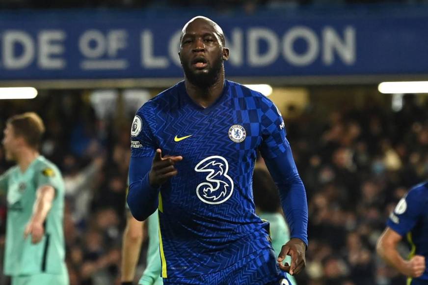 Lukaku reconoció no sentirse bien en el Chelsea, con el que acaba de reaparecer, y aventuró un próximo retorno al Inter, de donde se marchó para recalar en el club londinense: “Quiero desde el fondo de mi corazón volver al Inter. No lo quiero hacer al final de mi carrera, sino cuando todavía esté al máximo nivel”, indicó.