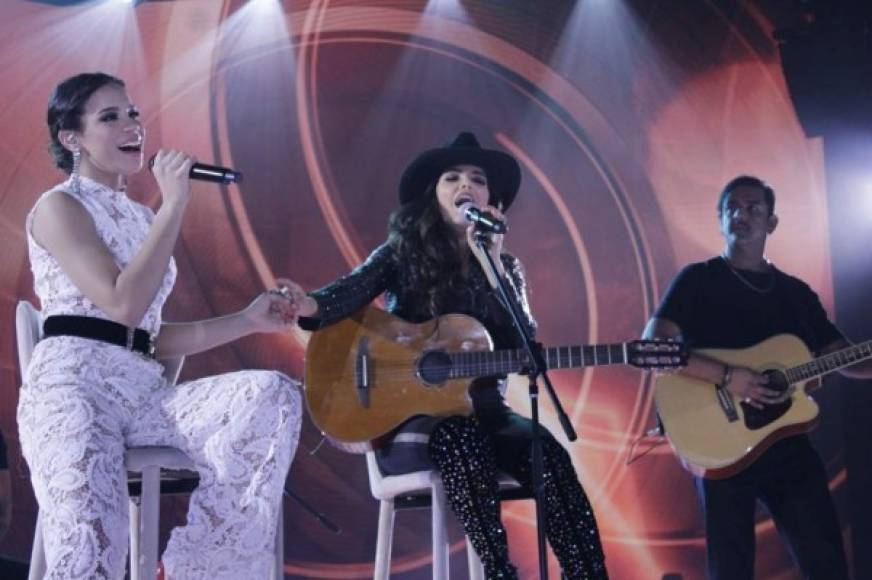 Angie hizo dueto con la cantante mexicana Ana Bárbara en el último concierto de La Academia, a lo que la intérprete dejó un mensaje para ella.