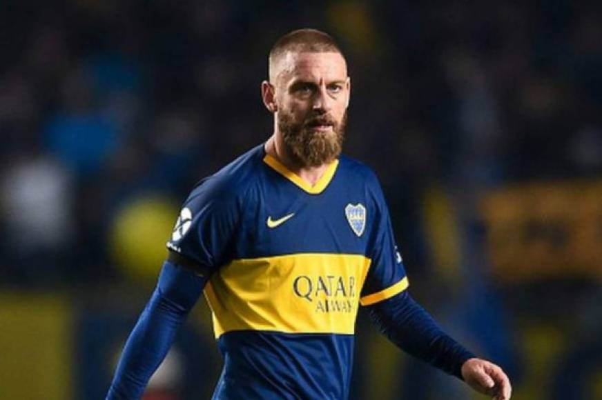 Todos estos problemas judiciales se trasladaron indefectiblemente al pedido del jugador de la custodia de Gaia, hija que tuvo con Tamara. Al parecer, De Rossi habría tenido el visto bueno de parte de la justicia italiana para la tenencia de su pequeña hija y por este motivo manifestó la necesidad de estar cerca de ella.