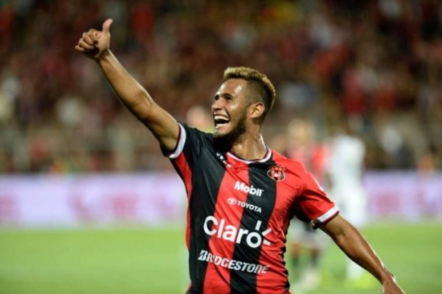 Alex López (Liga Deportiva Alajuelense/Costa Rica) - Mediocampista de 26 años.