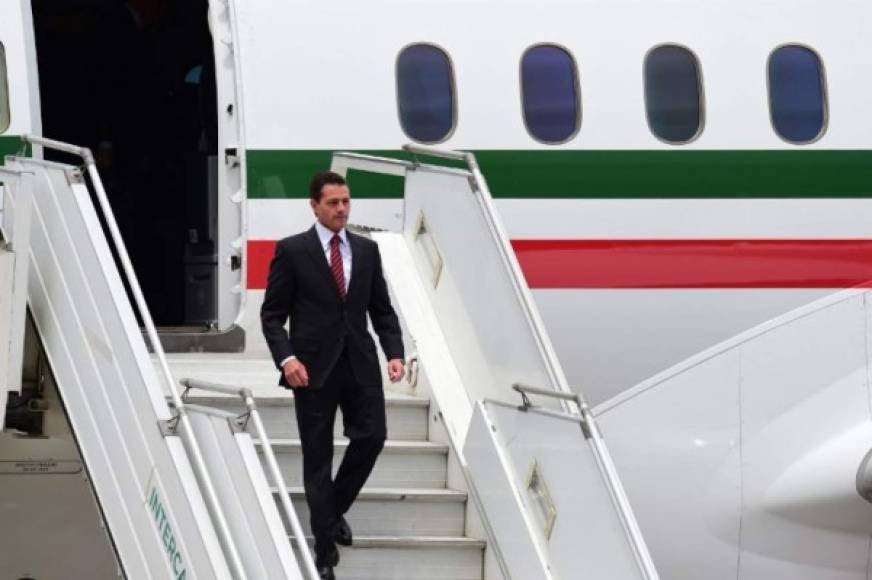 El actual presidente de México, Enrique Peña Nieto llegó esta mañana sin la compañía de su esposa, la exactriz Angélica Rivera.