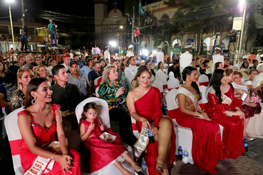 Kiara Zablah y Angie Torres son las reinas de la Feria de La Ceiba
