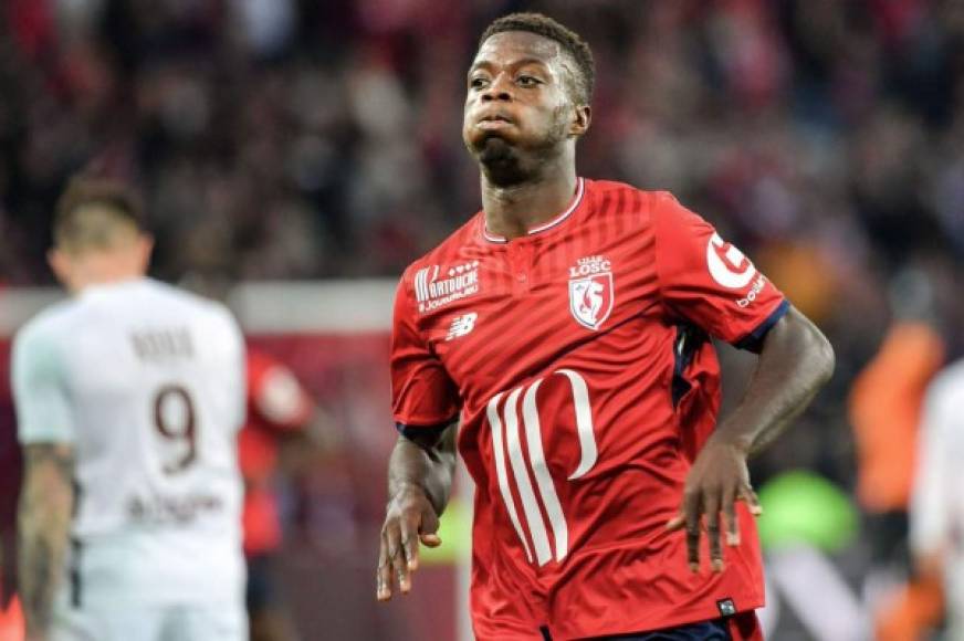 El Daily Star informa que el Liverpool está en conversaciones para reforzar su ataque con un goleador que está en la agenda de varios clubes grandes. Se trata de Nicolas Pépé, la estrella de 24 años del Lille, que llegaría al conjunto dirigido por Klopp para mejorar su ya temible tridente de ataque.