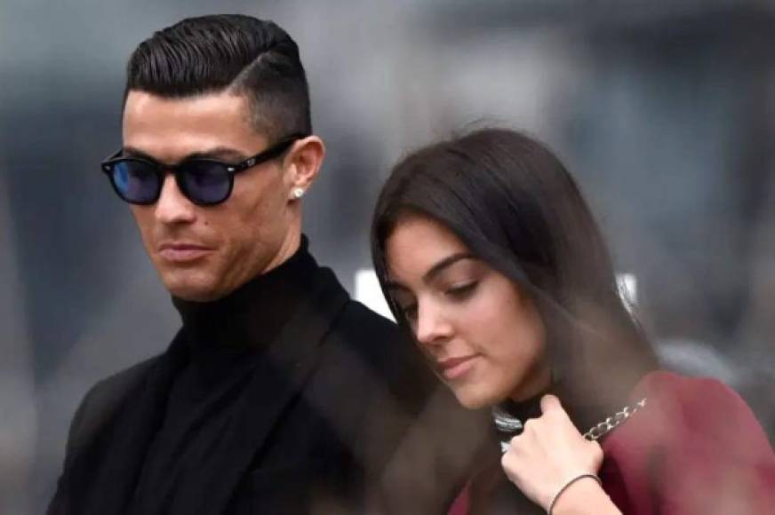 Desde el 2016, se conoció que Cristano Ronaldo había sido conquistado por la modelo española Georgina Rodríguez. En esta ocasión se han revelado fotos inéditas de la chica antes de conocer al crack portugués.