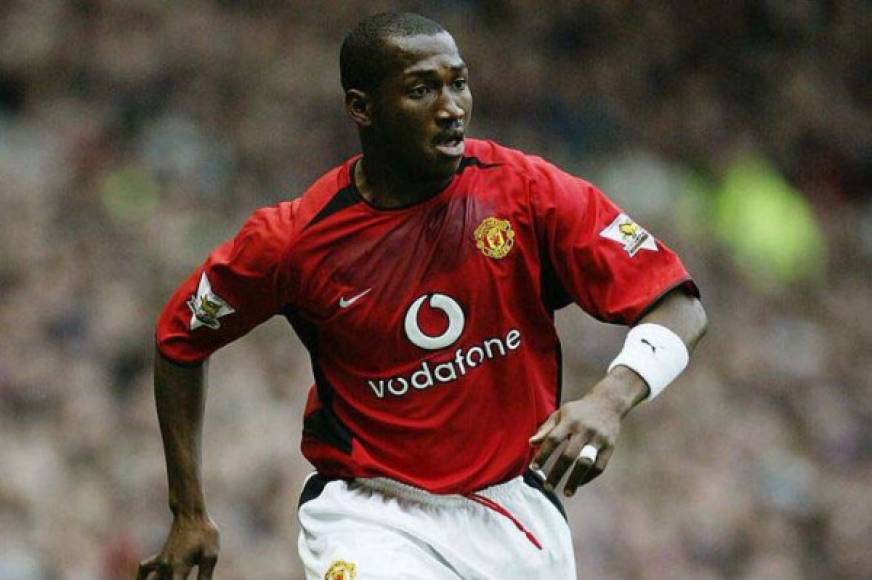 Djemba-Djemba: Camerunés que jugó en el Manchester United, Burnley FC y Aston Villa de la Premier League.