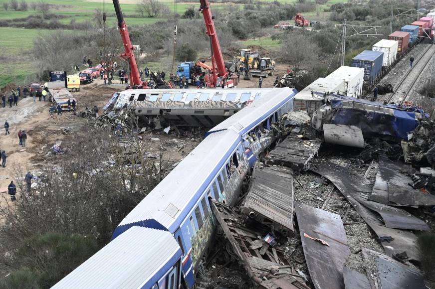 Según los medios del país, se trata del “peor accidente ferroviario que haya conocido Grecia”, y el peor que se registra en los últimos 10 años en Europa.