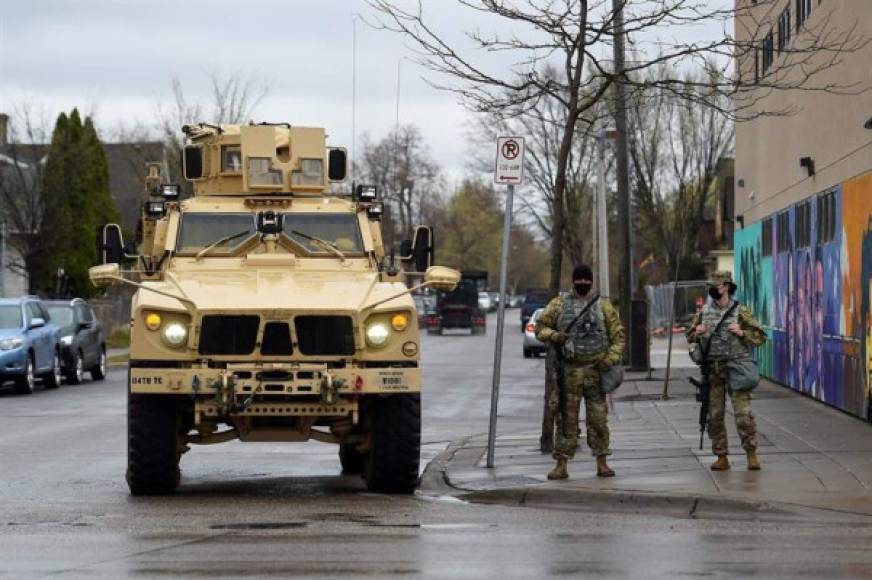 Tropas de la Guardia Nacional fueron desplegadas allí después de que Daunte Wright, un joven negro de 20 años, fuera abatido a tiros en las afueras de la ciudad el 11 de abril por una mujer policía blanca.