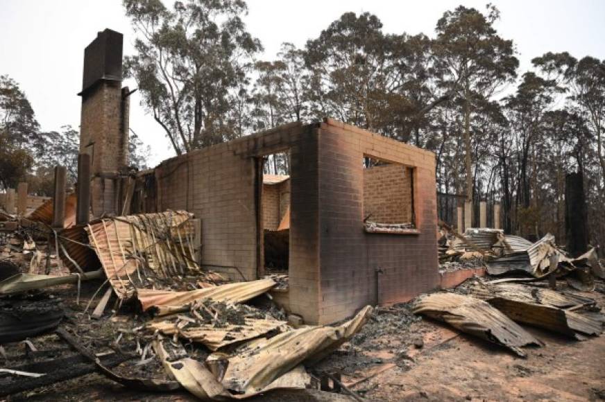 Más de 1.500 casas quedaron reducidas a cenizas, una cifra que podría aumentar.