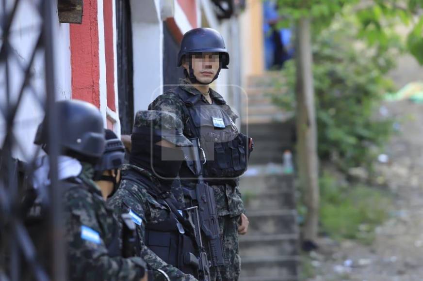 Averiguaciones preliminares establecen que el objetivo de los sicarios eran dos de los victimas. Fotografía: La Prensa. 