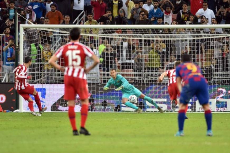 Álvaro Morata cobró el penal y así marcó el empate 2-2 del Atlético.