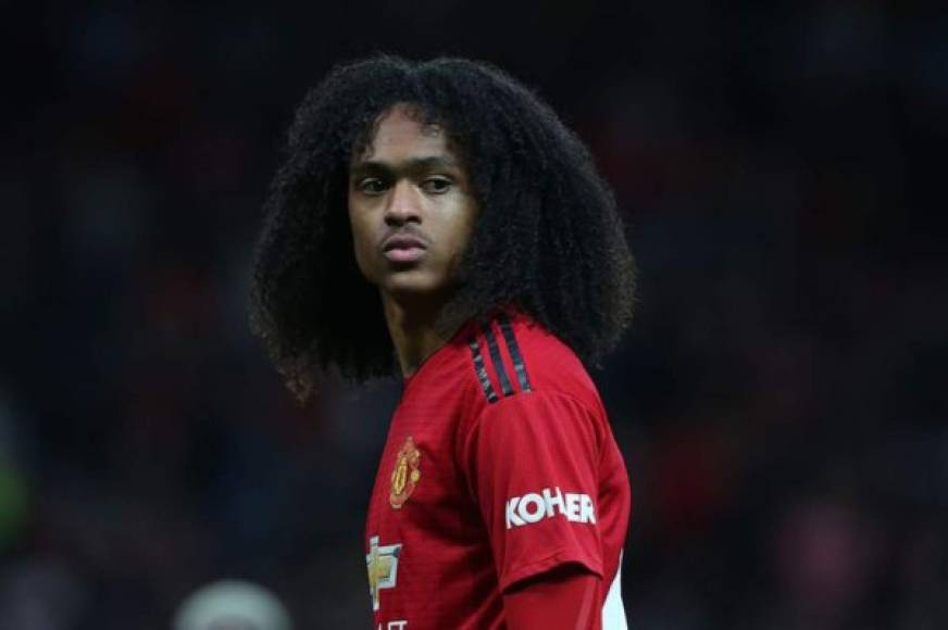 El delantero Tahith Chong no ha renovado con el Manchester United. La joven promesa holandesa, que acaba contrato en junio de 2020, habría rechazado la propuesta red devil, según la Gazzetta dello Sport. Y la Juventus está al acecho. El club de Turín lo podría fichar.