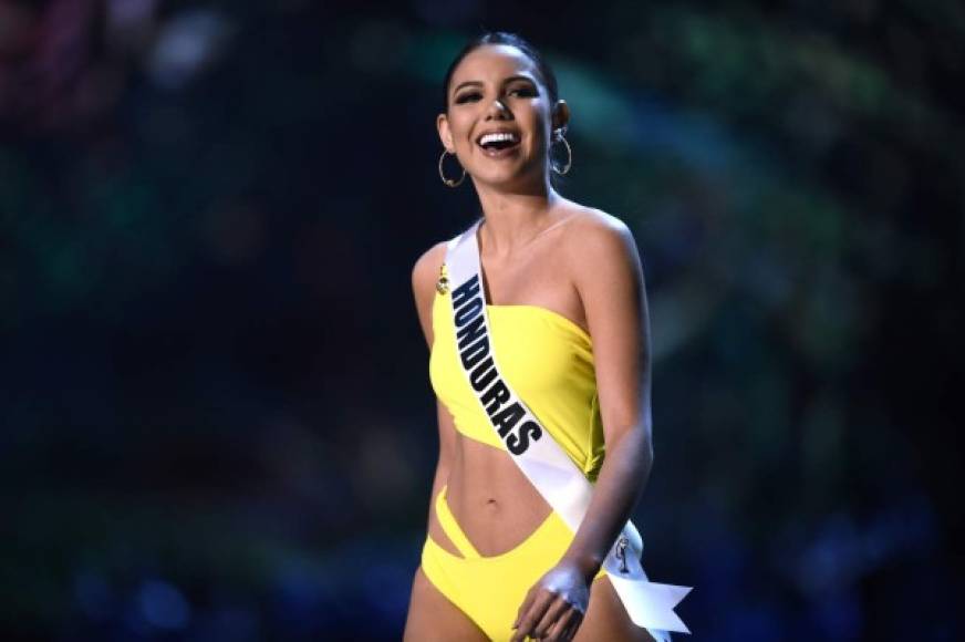 El jueves 13 de diciembre Miss Honduras Vanessa Villars hizo el último reto antes del gran día. <br/><br/>Mediante a este concurso los jueces seleccionaran a 20 chicas que serán que las que terminen disputándose la corona este domingo 16 de diciembre - 17 en Tailandia.