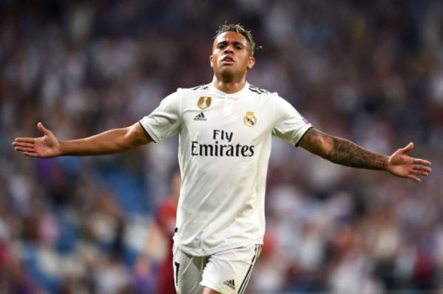 Mariano Díaz es el delantero suplente con el que cuenta Zidane para la próxima temporada. Jugó 13 partidos en la campaña anterior y marcó tres goles.