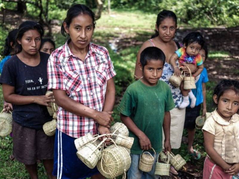 En 28 tribus, en seis municipios del departamento de Yoro y dos de Francisco Morazán, los tolupanes libran la batalla por conservar su lengua y sus costumbres.