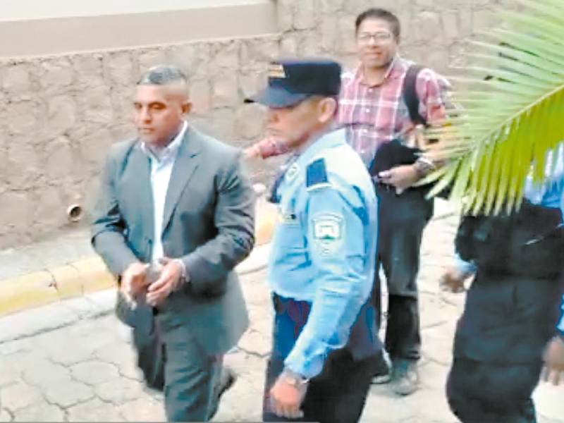 <b><span class=mln_uppercase_mln>Archivo.</span></b> Santos Orellana es acusado de lavado de activos.