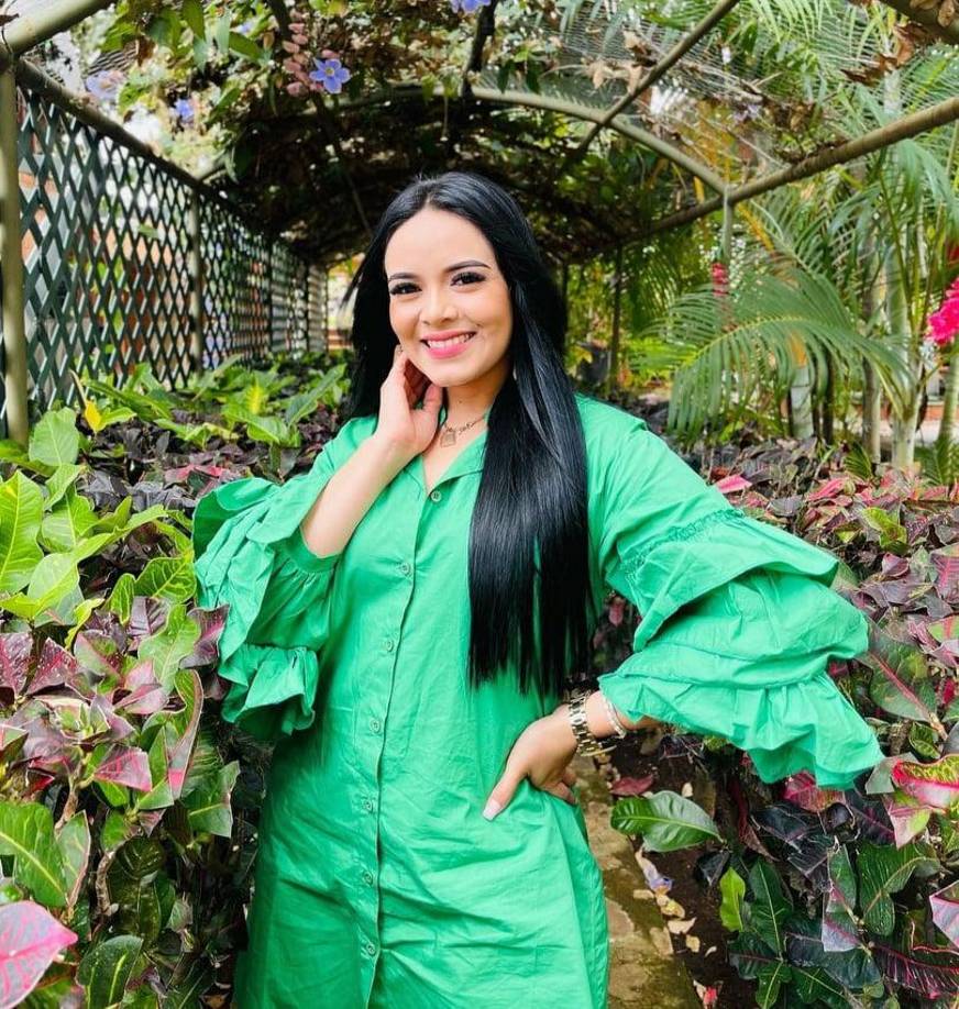 Isis Pamela: Modelo hondureña aficionada del Barcelona.