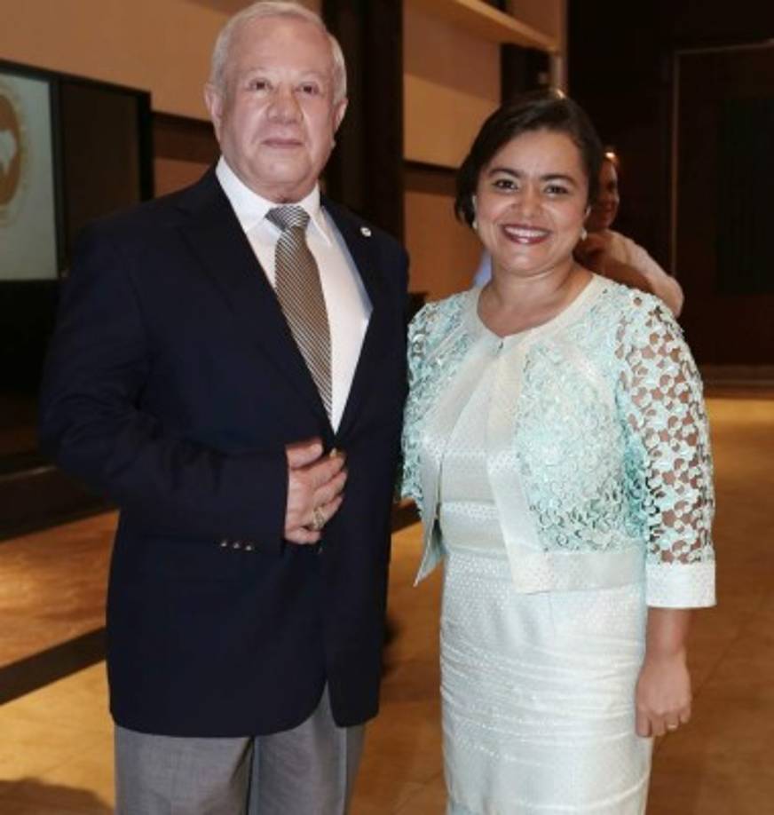 Roger Valladares y Lastenia Lanza.